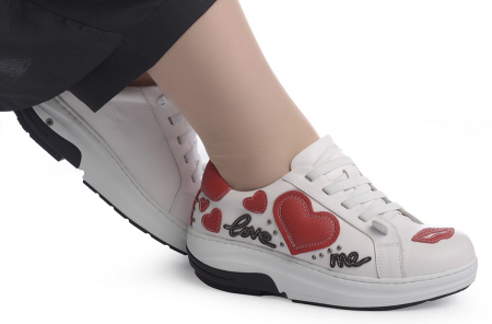 ЖЕНСКИЕ КРОССОВКИ НАТУРАЛЬНАЯ КОЖА GUGU ГЕРМАНИЯ