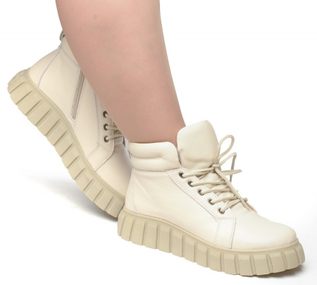 ЖЕНСКИЕ БОТИНКИ НАТУРАЛЬНАЯ КОЖА /   НАТУРАЛЬНЫЙ МЕХ GUGU ГЕРМАНИЯ