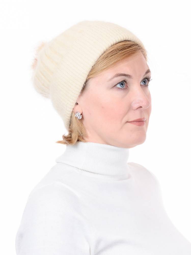 шапка женская с меховым помпоном (ангора)