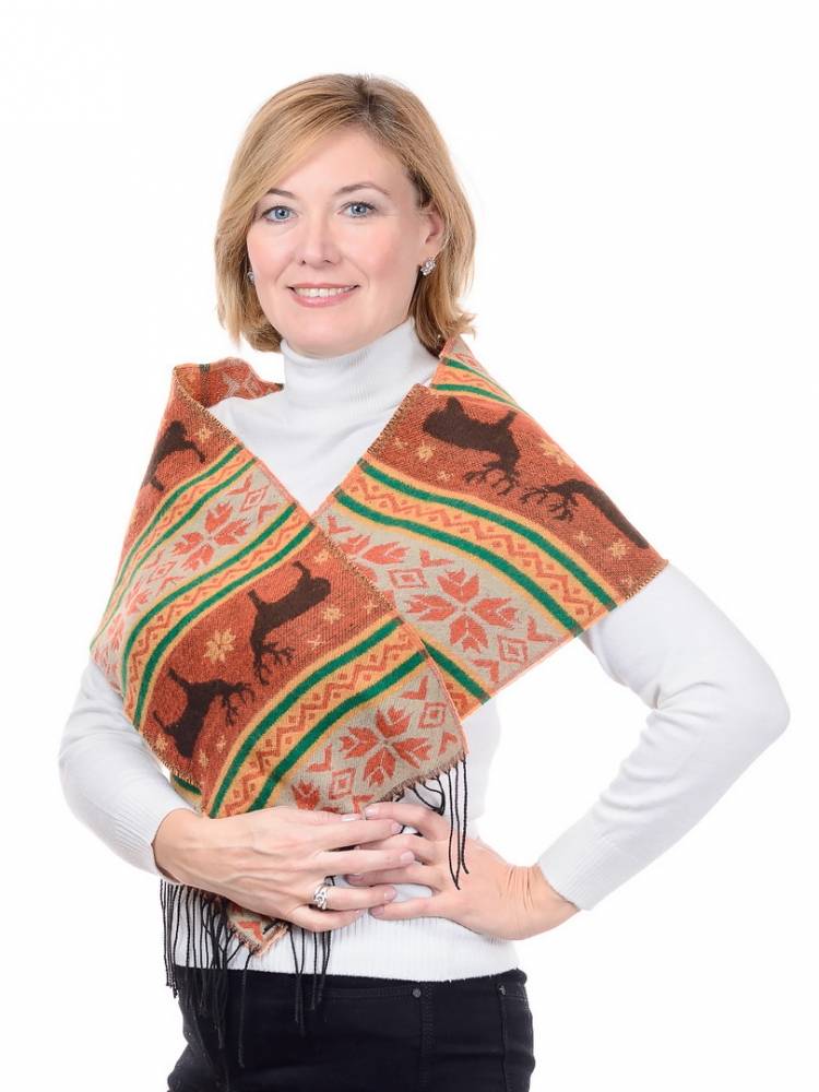 шарф с бахромой