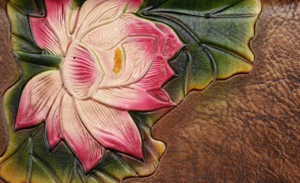 женский кошелек натуральная кожа с тиснением  лилия корея